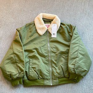 LEVI'S PUFFER WITH SHERPA COLLAR - NWT - SZ LARGE